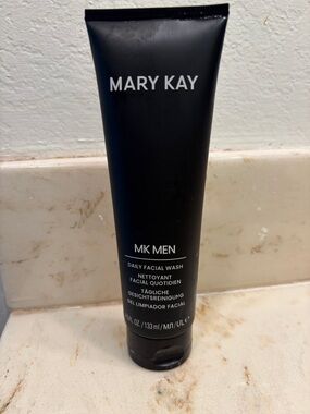 Mary Kay MK Men Daily Facial Wash